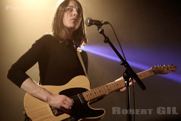 FISHBACH - 2016-04-16 - PARIS - Point Ephemere - 